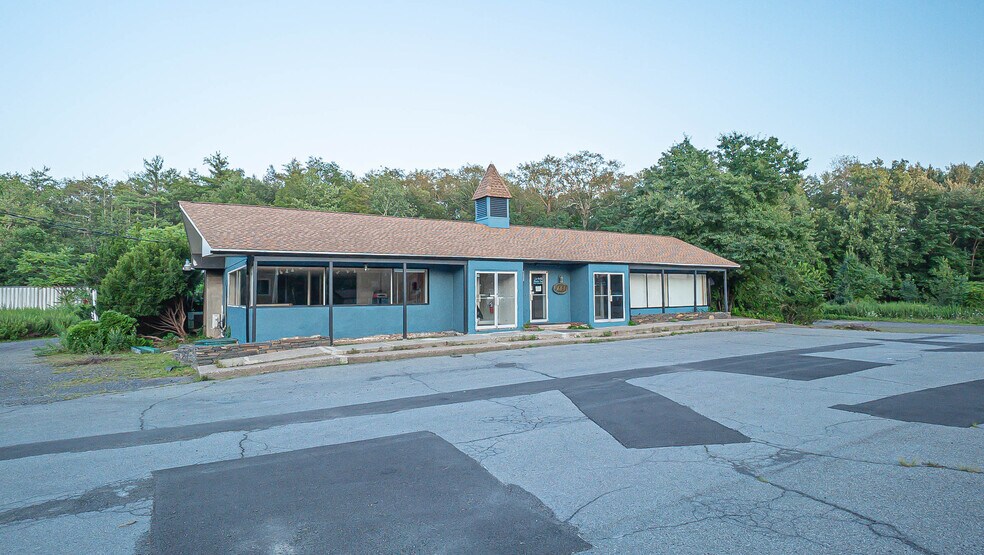 More Photos Of 906 Rt-28, Kingston Restaurant For Sale