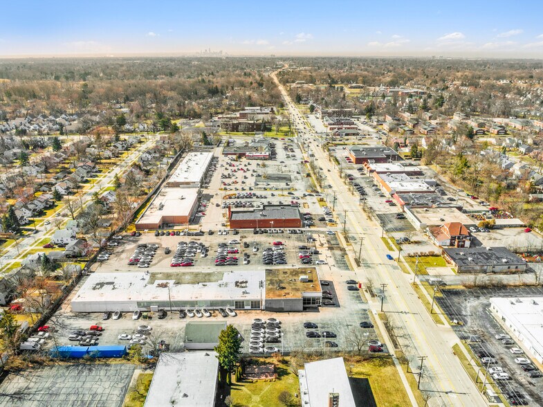 More Photos Of 5180 Mayfield Rd, Lyndhurst Auto Dealership For Sale