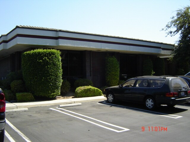 More Photos Of 1017 N Demaree Rd, Visalia Office For Lease
