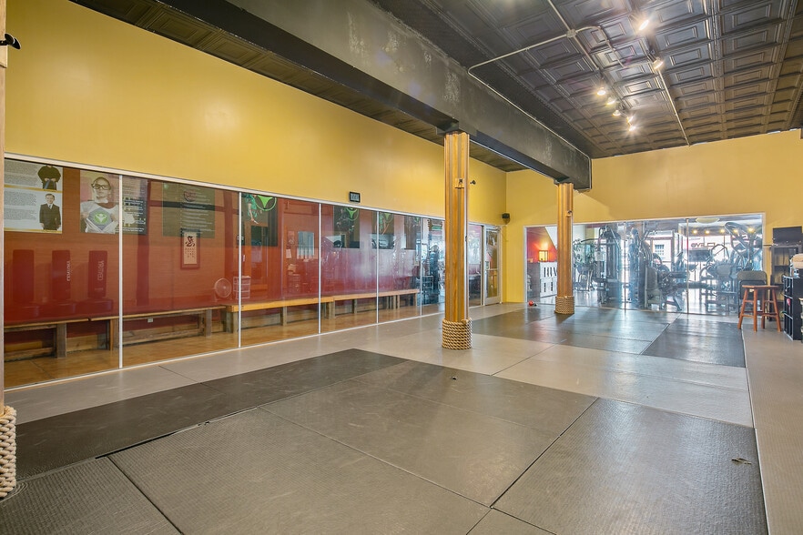 More Photos Of 110 Person St, Fayetteville Storefront Retail Office For Sale