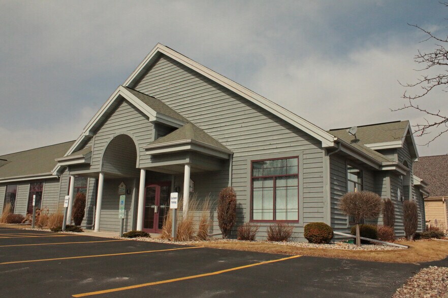 More Photos Of 885 Western Ave, Fond Du Lac Medical For Lease
