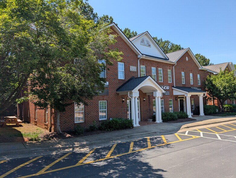 More Photos Of 6511 Creedmoor Rd, Raleigh Office For Lease