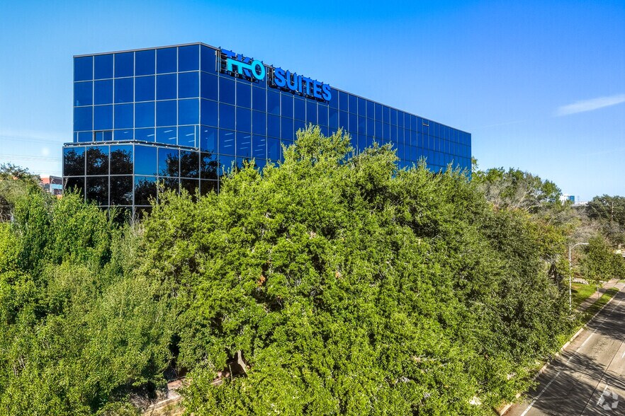 More Photos Of 3200 Wilcrest Dr, Houston Office For Lease