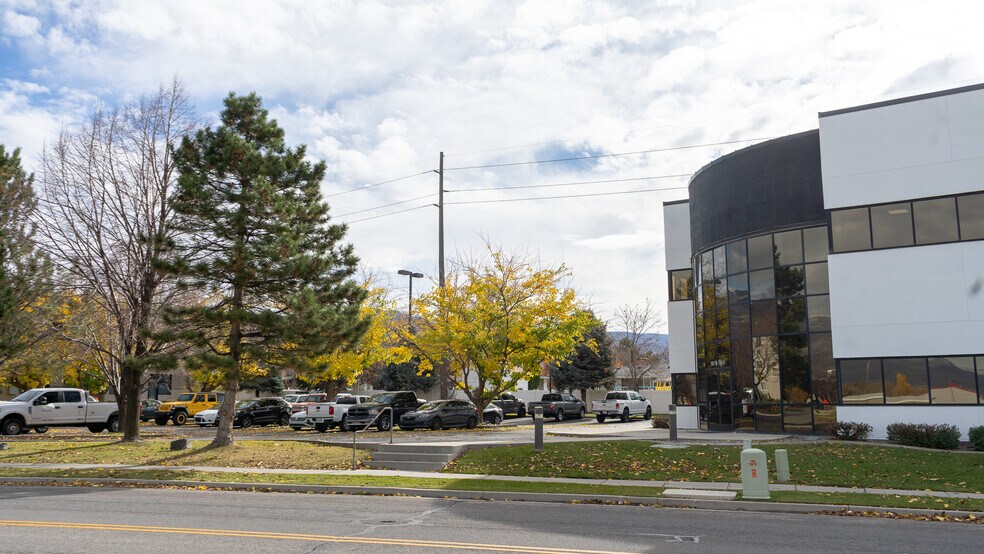 More Photos Of 707 W 700 S, Woods Cross Office For Lease