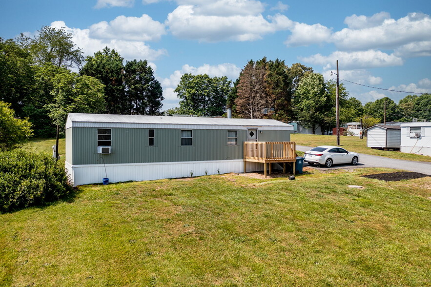 Primary Photo Of 2155 White Pine Dr, Granite Falls Manufactured Housing Mobile Home Park For Sale