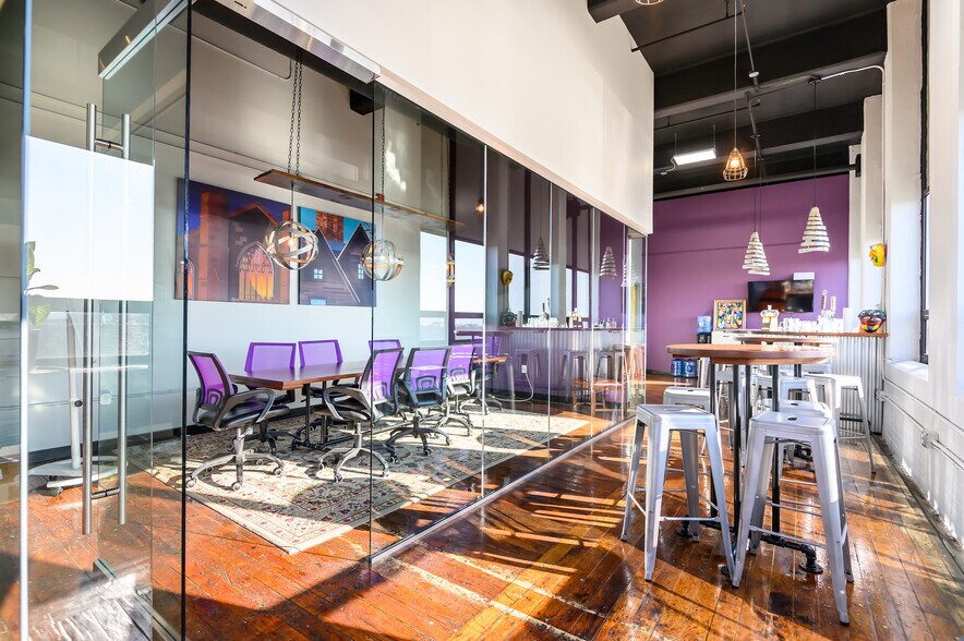 More Photos Of 27 Congress St, Salem Unknown For Lease