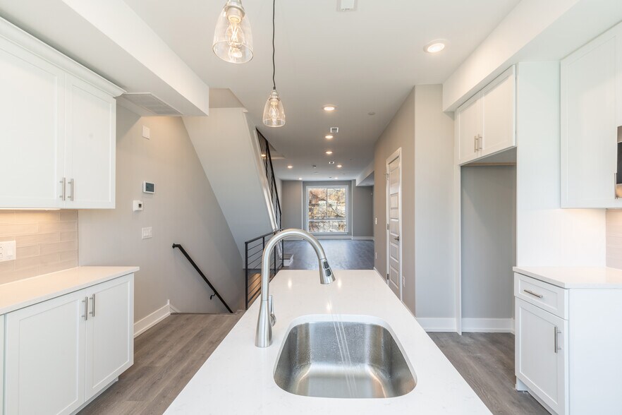 More Photos Of 2327 3rd St, Philadelphia Apartments For Sale