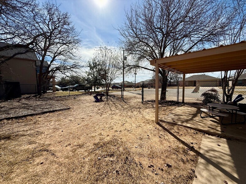 More Photos Of 3015 James Rd, Granbury Daycare Center For Sale