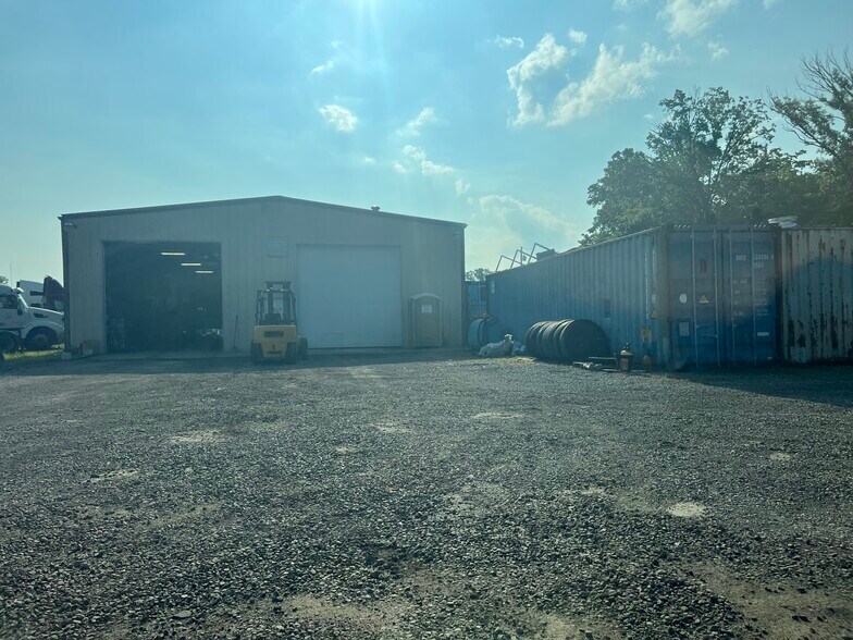 More Photos Of 1911 Newport Rd, Carleton Warehouse For Sale