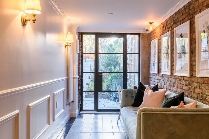 More Photos Of 165 Wyckoff St, Brooklyn Apartments For Sale