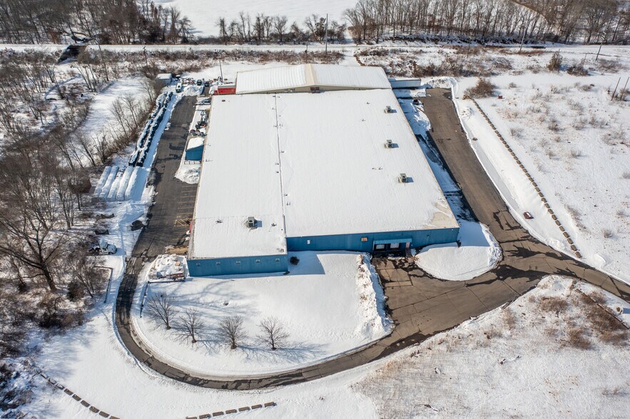 More Photos Of 55 Lathrop Road Ext, Plainfield Manufacturing For Sale