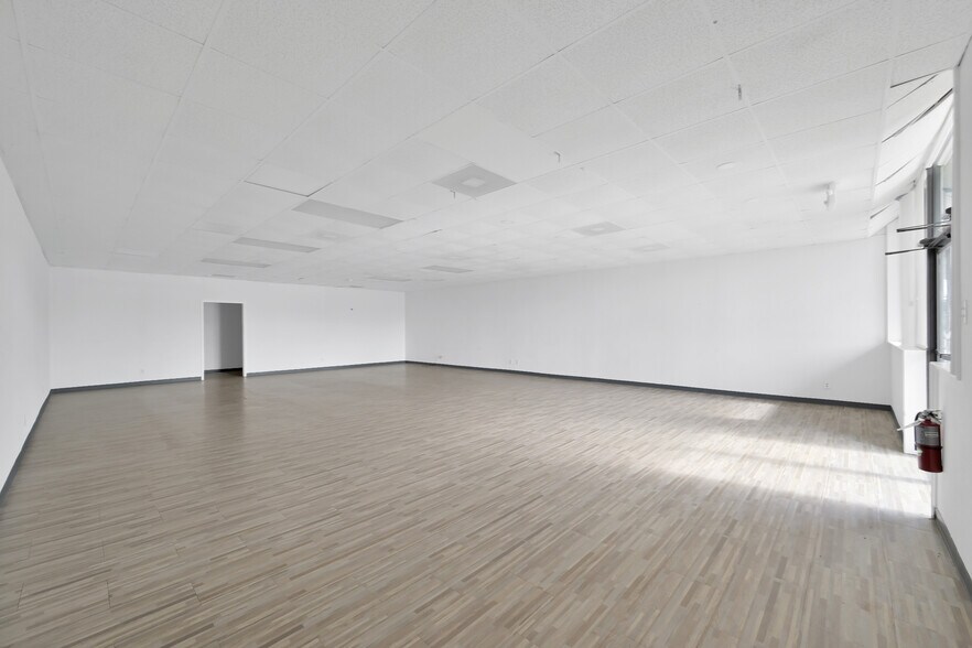 More Photos Of 23233 Snook Ln, Tomball Storefront Retail Office For Lease