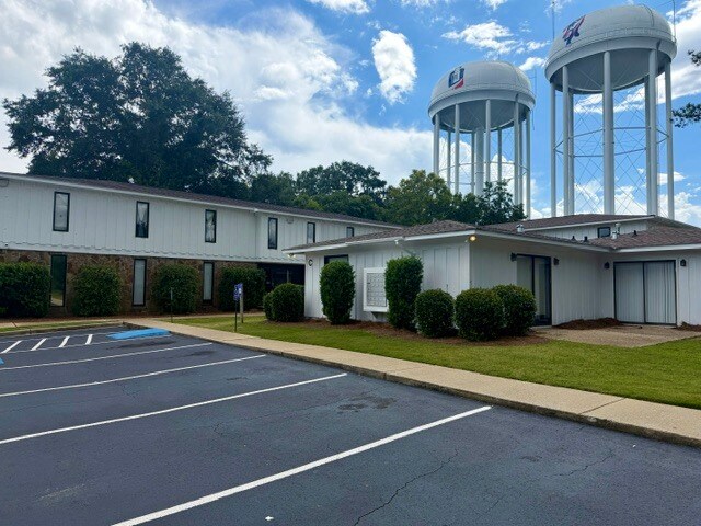 Primary Photo Of 3025 University Ave, Columbus Office For Lease