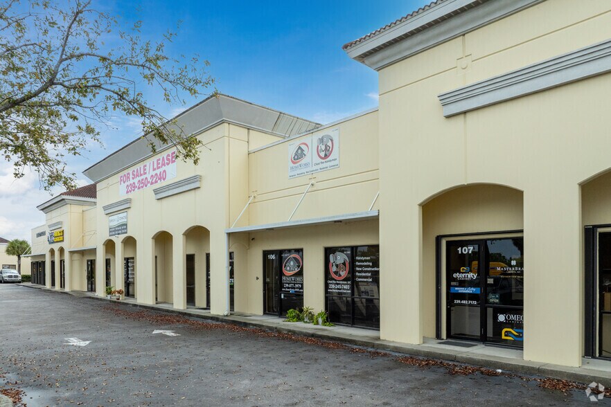 More Photos Of 17000 Alico Commerce Ct, Fort Myers Flex For Sale