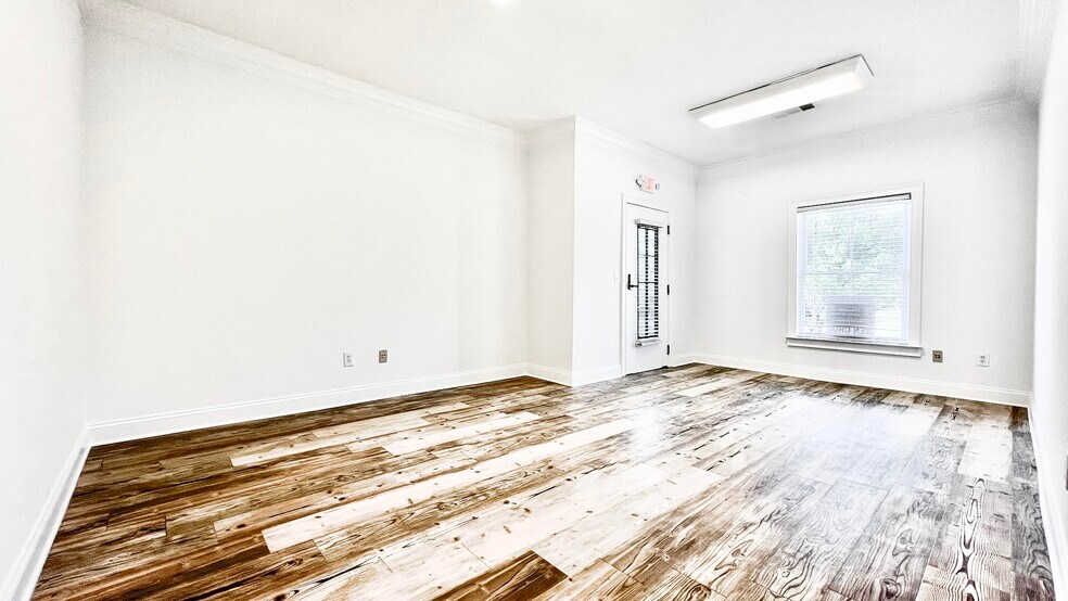 More Photos Of 4080 McGinnis Ferry Rd, Alpharetta Office For Sale
