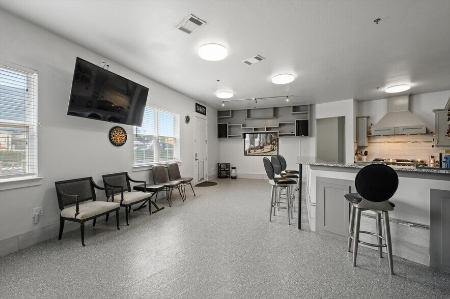 More Photos Of 251 S Mill St, Lewisville Apartments For Sale