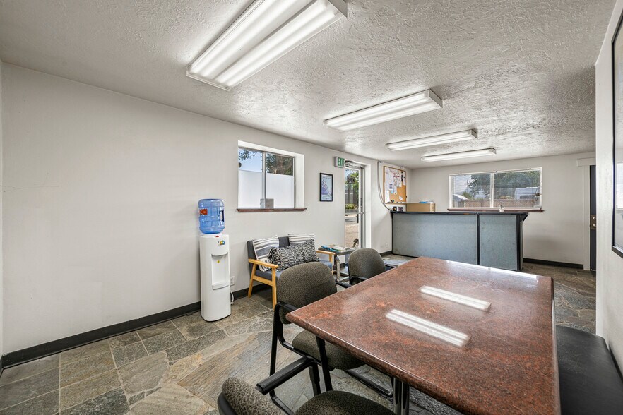 More Photos Of 971 Margaret Ave, Salt Lake City Service For Sale