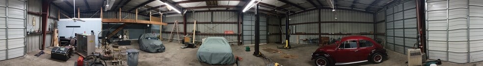 More Photos Of 11914 New Meadow Dr, Houston Flex For Sale