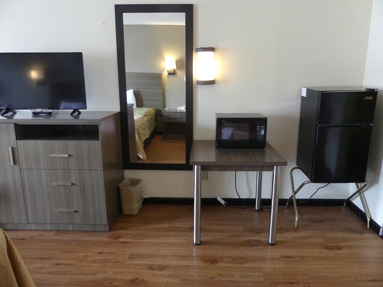 More Photos Of 2120 Lafayette Rd, Fort Oglethorpe Hotel For Sale