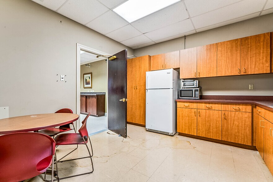 More Photos Of 865 Ga-20/81 Hwy, McDonough Bank For Sale