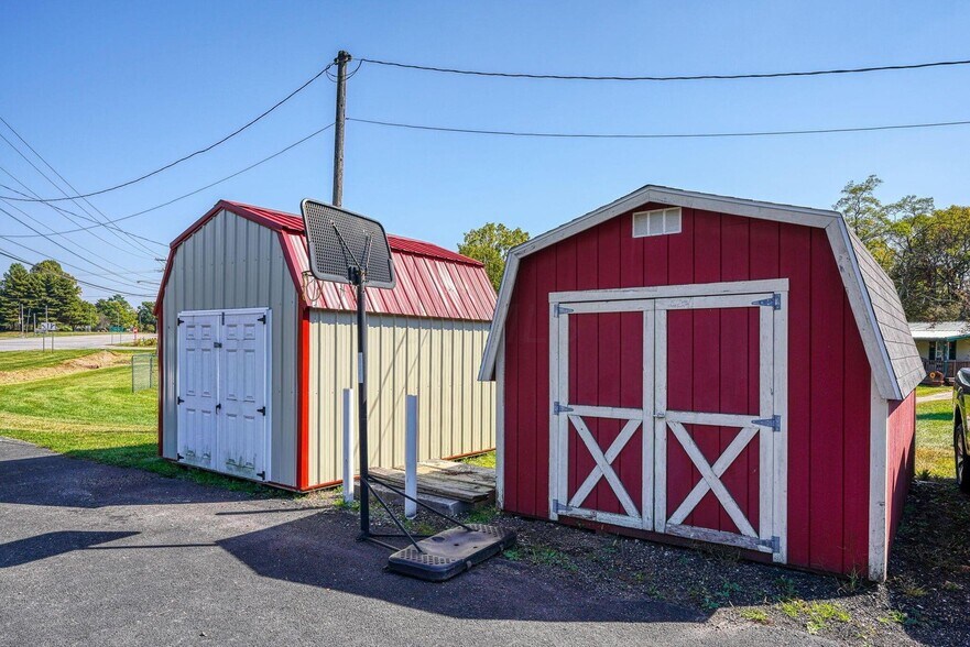 More Photos Of 7271 National Rd SW, Pataskala Freestanding For Sale