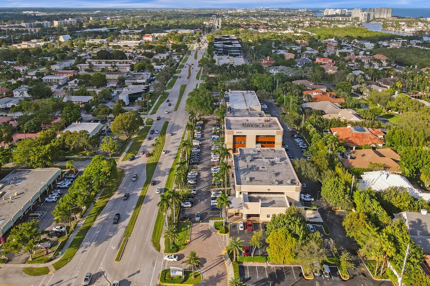More Photos Of 4400 N Federal Hwy, Boca Raton General Retail For Lease