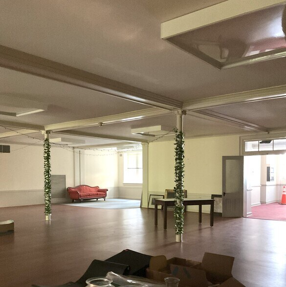 More Photos Of 621 Court St, Lynchburg Specialty For Sale