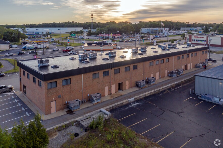 More Photos Of 25 Market St, Swansea Unknown For Lease