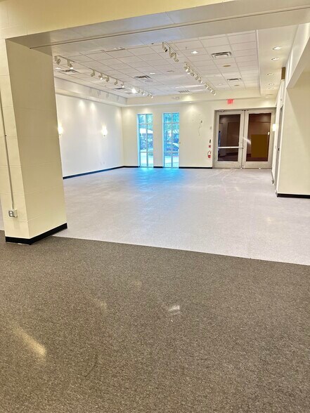 More Photos Of 1000 Texan Trl, Grapevine Unknown For Lease