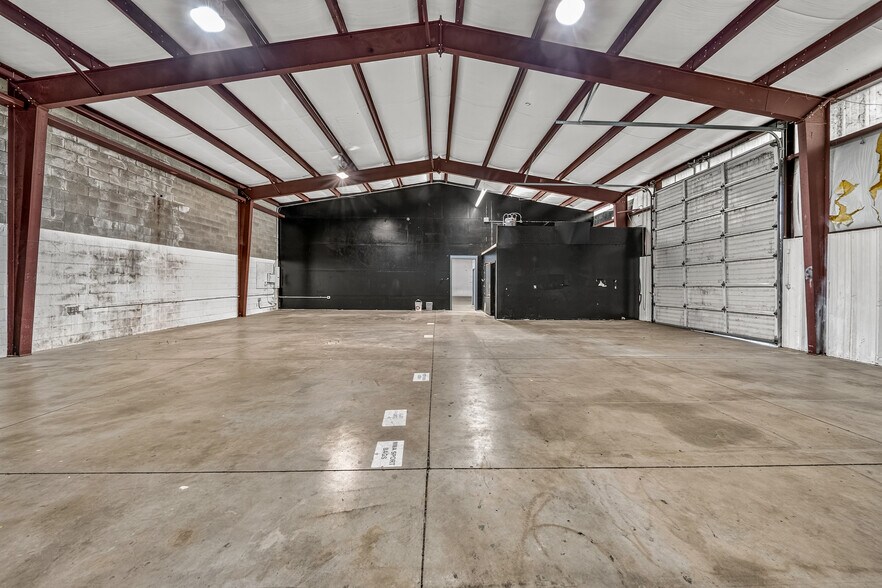 More Photos Of 729 Welch St, Medford Warehouse For Sale