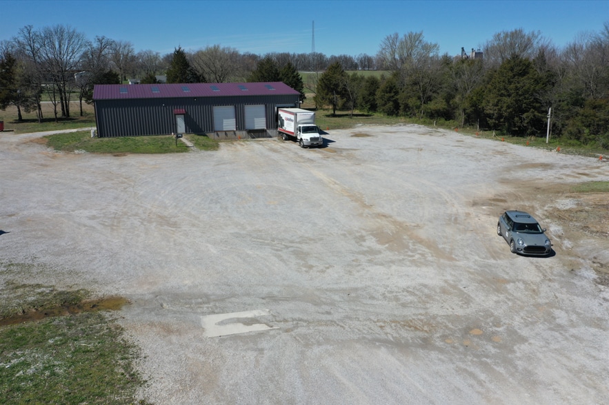 More Photos Of 9110 FR 2140, Cassville Self Storage For Sale