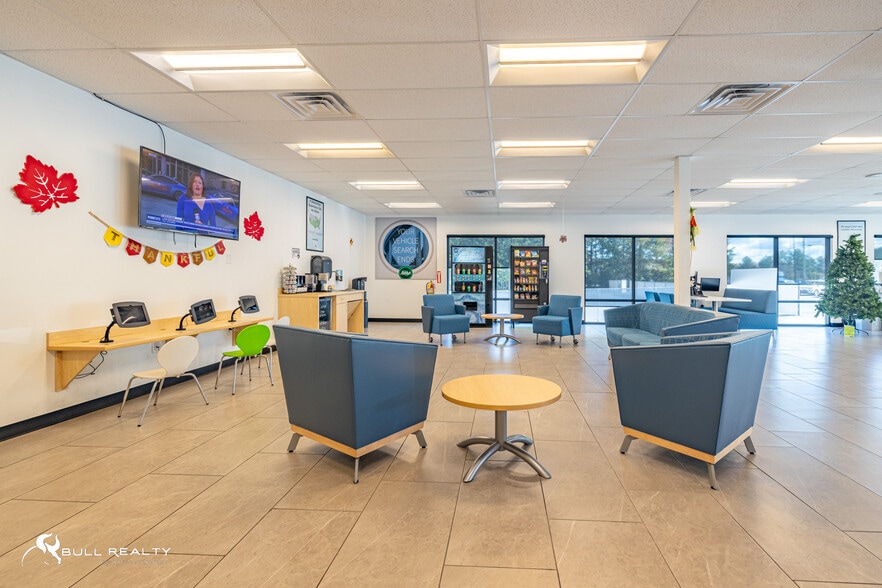 More Photos Of 4295 Jonesboro Rd, Union City Auto Dealership For Sale
