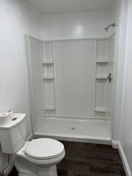 More Photos Of 5217-5223 Lankershim Blvd, North Hollywood Storefront Retail Office For Lease