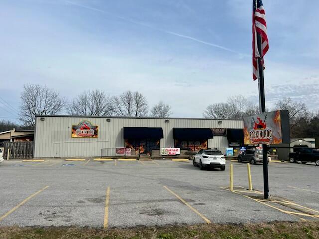 Primary Photo Of 2121 Batesville Blvd, Southside Restaurant For Sale