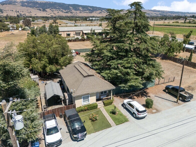 More Photos Of 13350 Kimble Ct, San Martin Apartments For Sale