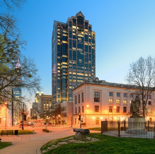 More Photos Of 150 Fayetteville St, Raleigh Office For Sale