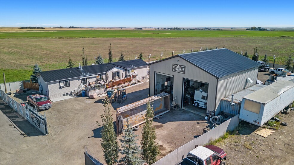 More Photos Of 81 Barstow St, Carseland Auto Repair For Sale