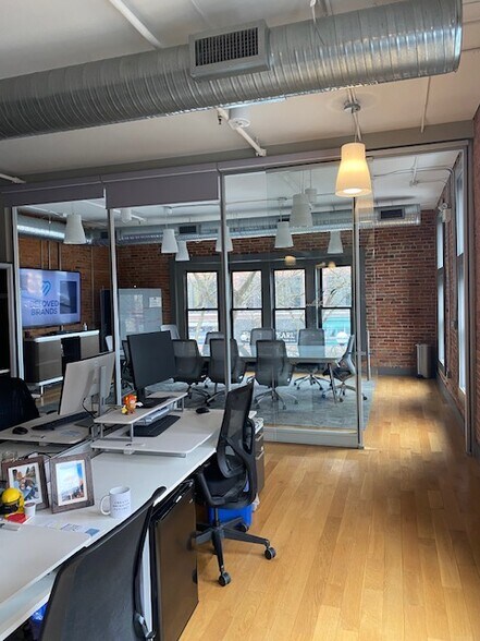 More Photos Of 106 E Liberty St, Ann Arbor Loft Creative Space For Lease