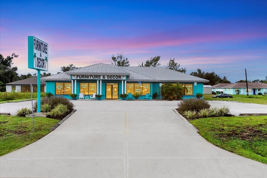 More Photos Of 3279 S Access Rd, Englewood Freestanding For Sale