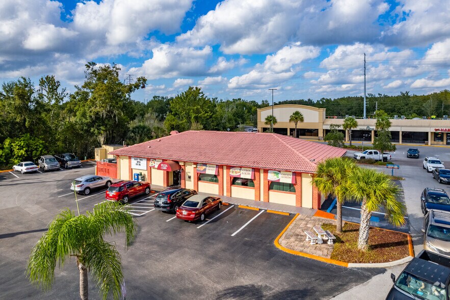 More Photos Of 21501 Village Lakes Shopping Ctr Dr, Land O' Lakes Restaurant For Lease