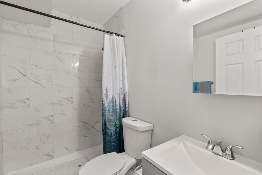 More Photos Of 4710 Liberty Heights Ave, Baltimore General Retail For Sale