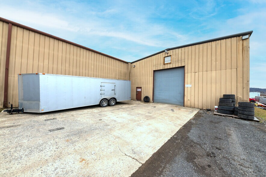 More Photos Of 2105 Pleasant Valley Rd, Fairmont Unknown For Lease