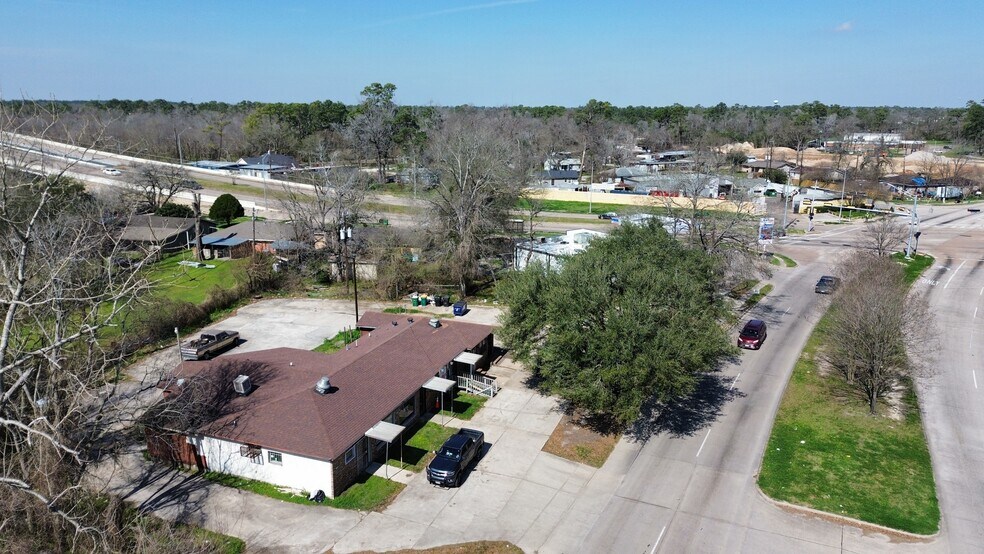 More Photos Of 9305 N Wayside Dr, Houston Office Residential For Sale