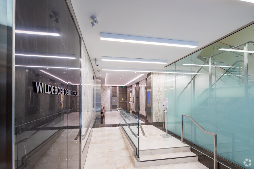 More Photos Of 365 Bay St, Toronto Office For Lease