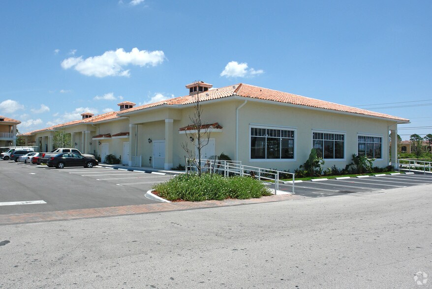 More Photos Of 270 NW Peacock Blvd, Port Saint Lucie Storefront Retail Office For Lease