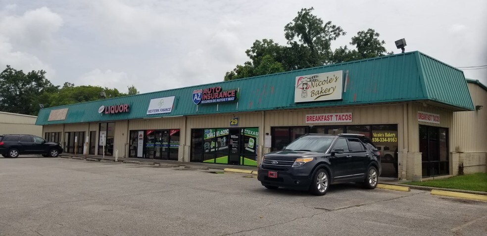 More Photos Of 800 Main St, Liberty Freestanding For Sale