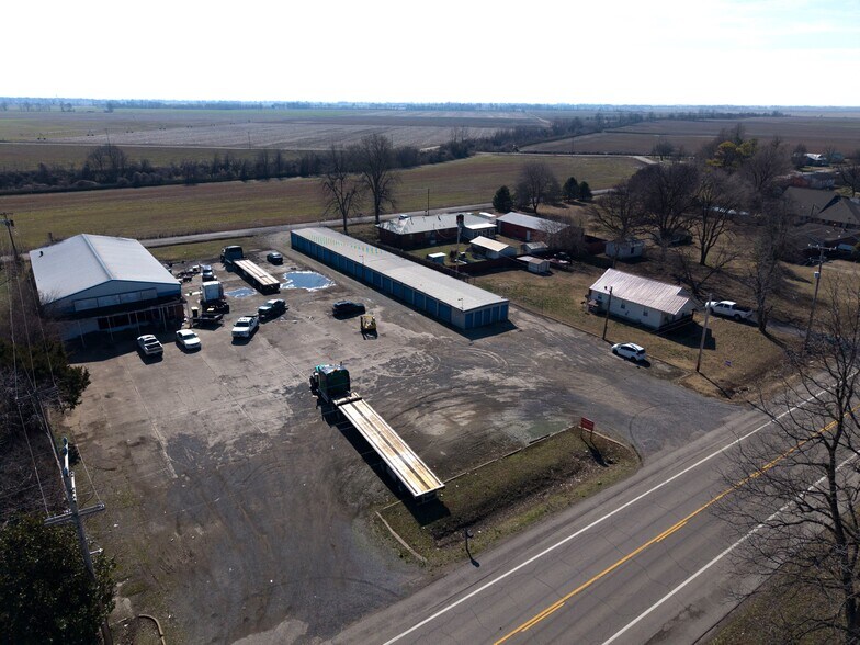 More Photos Of 739 S Walnut St, Steele Self Storage For Sale