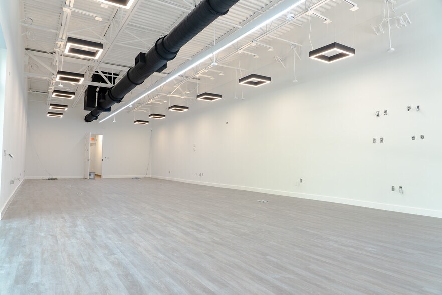 More Photos Of 8931-8947 W Atlantic Blvd, Coral Springs Unknown For Lease