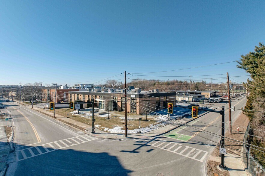 More Photos Of 150 Coolidge Ave, Watertown Office For Lease