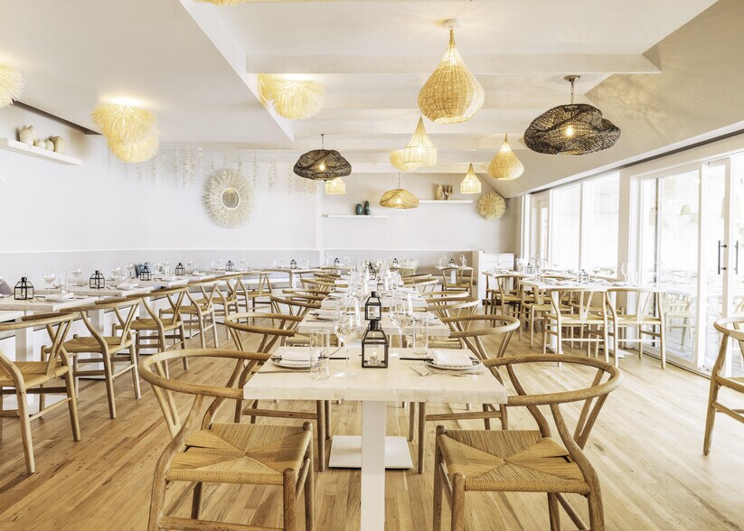 More Photos Of 313 Three Mile Harbor Rd, East Hampton Restaurant For Lease